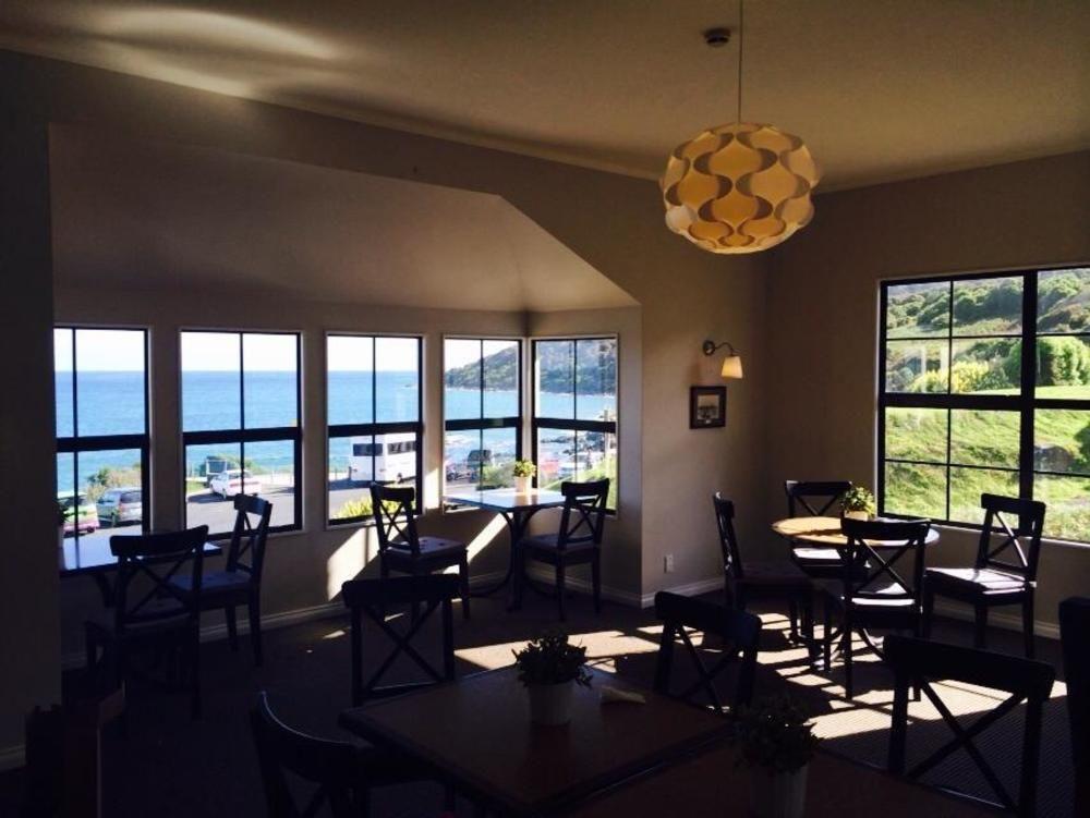 Lands End Hotel Блъф Екстериор снимка