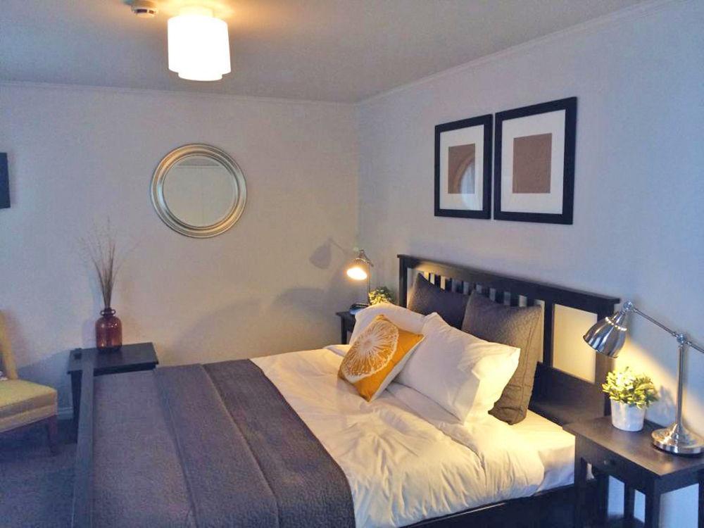 Lands End Hotel Блъф Екстериор снимка