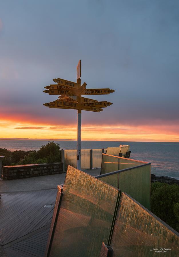 Lands End Hotel Блъф Екстериор снимка