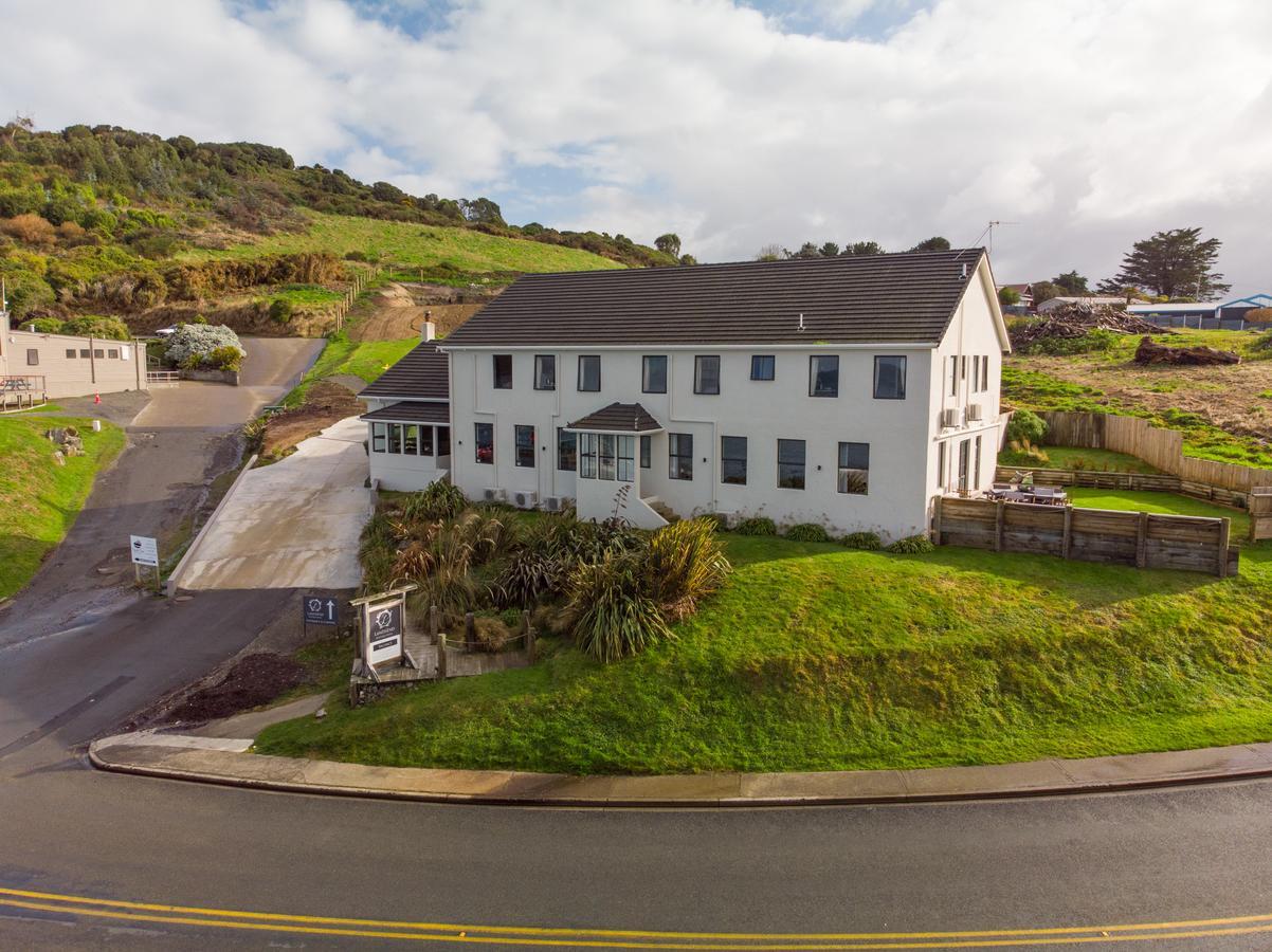 Lands End Hotel Блъф Екстериор снимка
