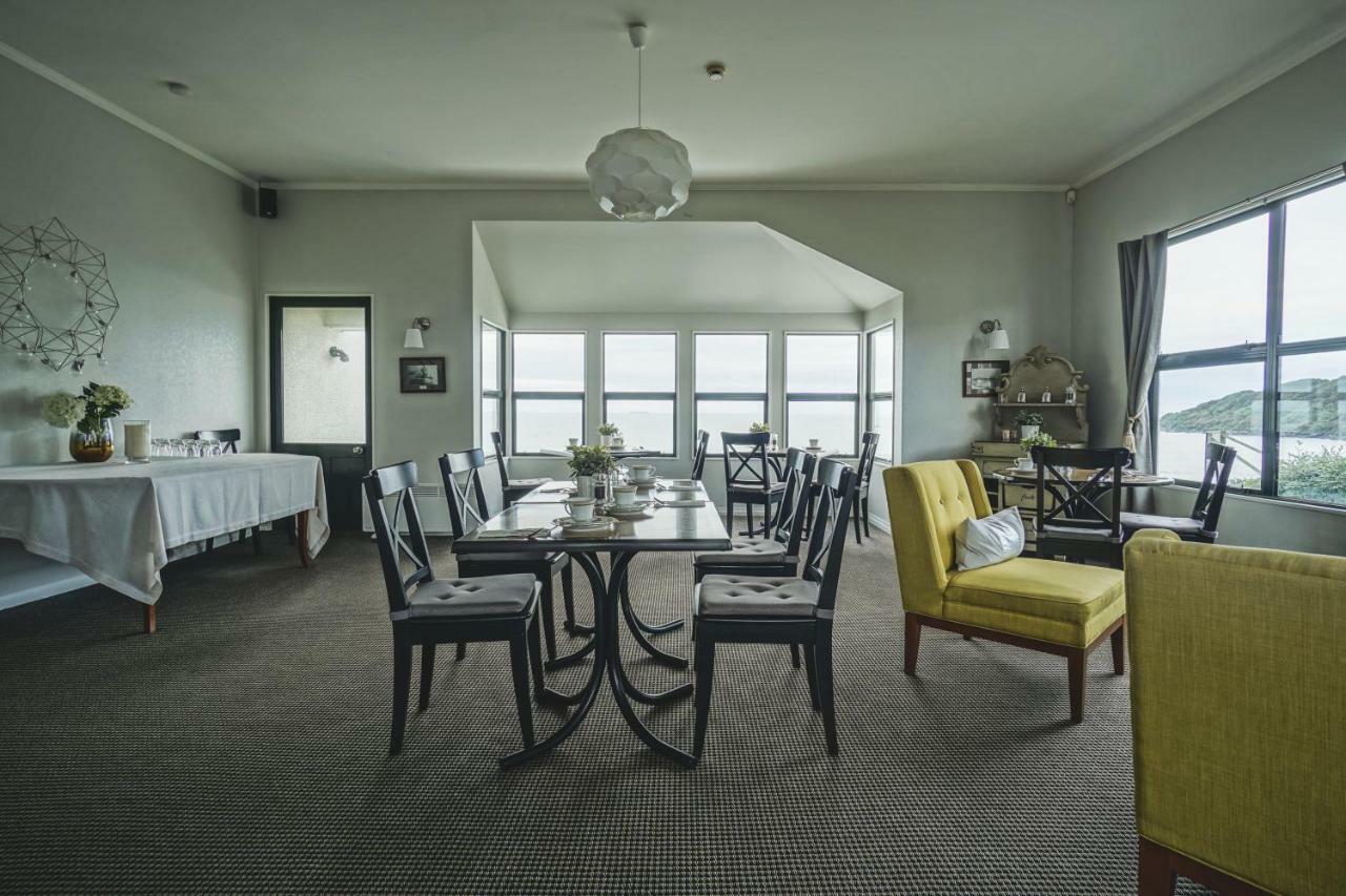 Lands End Hotel Блъф Екстериор снимка