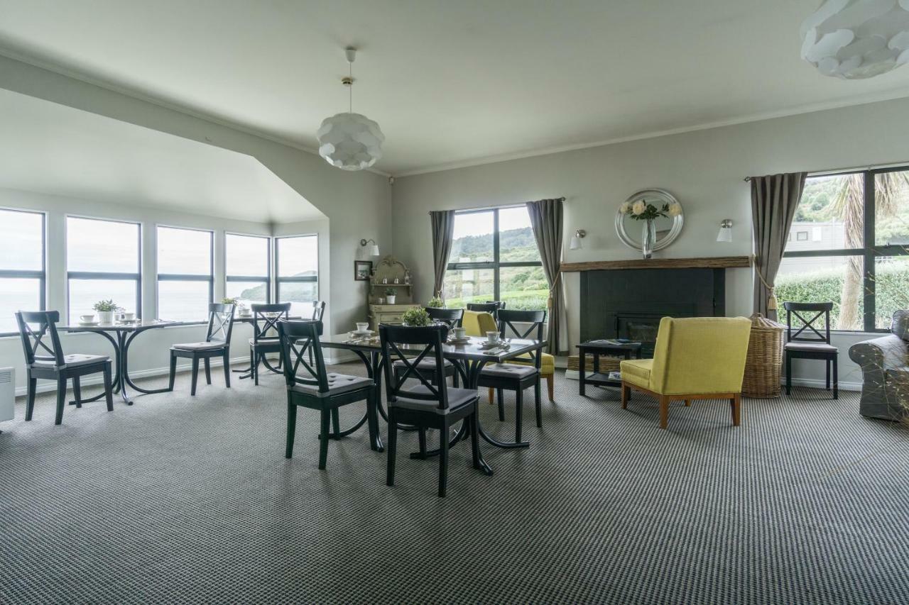 Lands End Hotel Блъф Екстериор снимка
